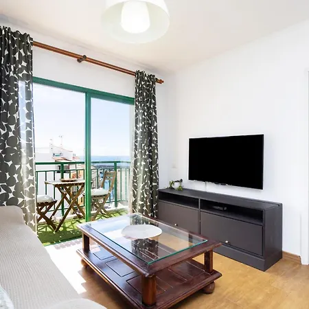 2 Bd By The Sea In Apartmán Playa de San Juan (Tenerife)