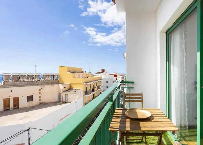 2 Bd By The Sea In Apartmán Playa de San Juan (Tenerife)