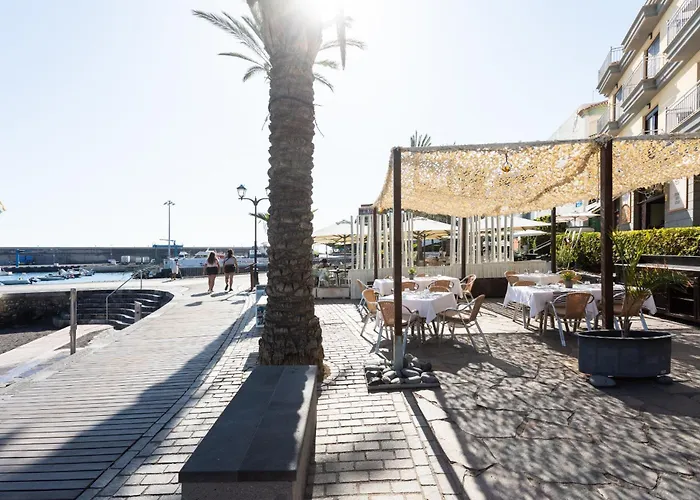 2 Bd By The Sea In Apartment