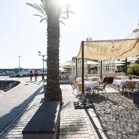 2 Bd By The Sea In Appartement