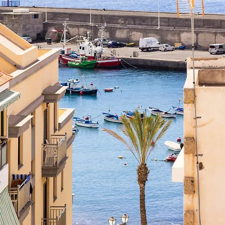 Apartment 2 Bd By The Sea In Playa de San Juan (Tenerife)