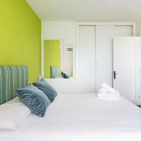 2 Bd By The Sea In 公寓 *